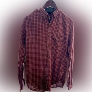 Men’s L J. Crew, 100% cotton Work Shirt in burgundy plaid w/button-down collar.